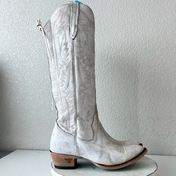 Lane Women's Elegant Lace Up Boots - White - Picture 2 of 11